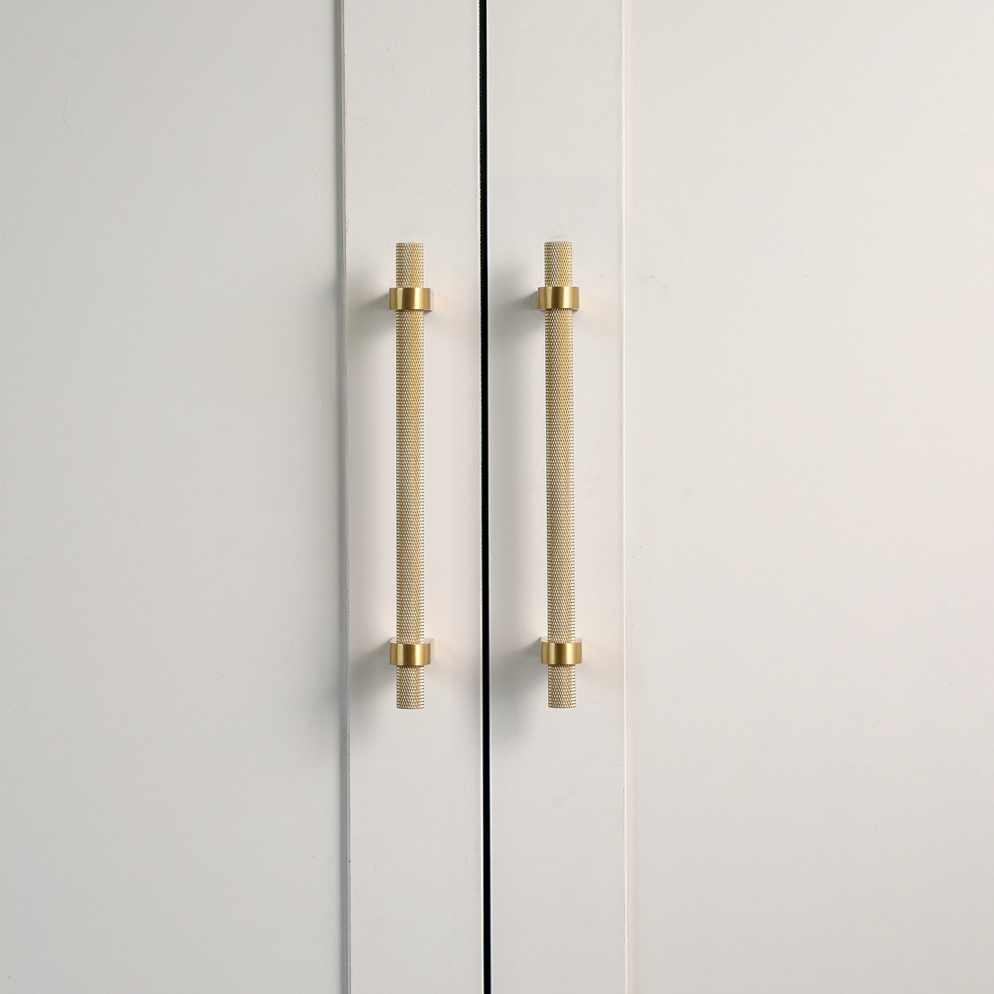 Vanderbilt Brass Knurled Cabinet Pull - Modern